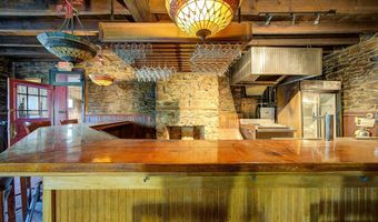 2165 STATE St, Alburtis, PA 18011