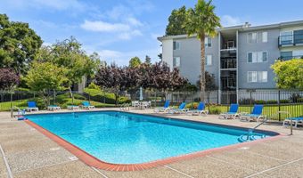 960 Shorepoint Ct 120, Alameda, CA 94501