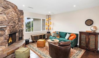 735 Del Valle Dr, Fallbrook, CA 92028