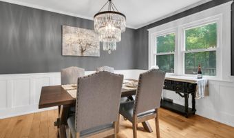 19 Stanley Ln, Middletown, NJ 07748