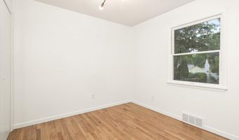 35 Waldron Rd, Allentown, NJ 08501