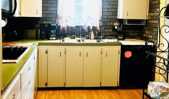 870 Parkway Blvd, Alliance, OH 44601