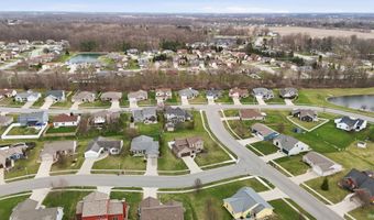 302 Willard Dr, Auburn, IN 46706
