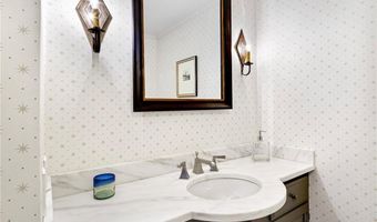 42 Second St, Newport, RI 02840