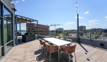 1201 N ROYAL St 214, Alexandria, VA 22314