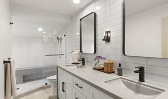 1963 Swallow Ln, Carlsbad, CA 92009