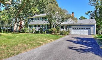 20 Wildflower Rd, Barrington, RI 02806