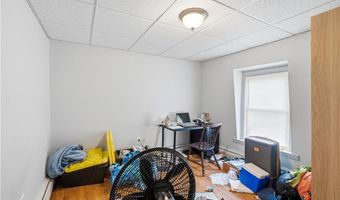 14 Garfield Ave, East Providence, RI 02916