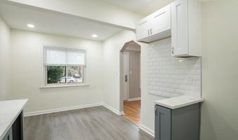 9250 Rosedale Blvd, Allen Park, MI 48101