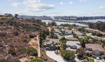 923 Merlo Ct, Carlsbad, CA 92011