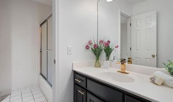 765 Falls Landing Ct, Alpharetta, GA 30022