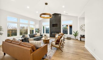 224 Alicia St, Ashland, OR 97520