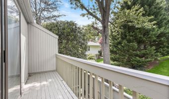 5230 POOKS HILL Rd #D-26, Bethesda, MD 20814