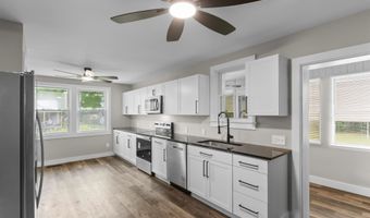 305 S Magnolia Ave, Andrews, SC 29510
