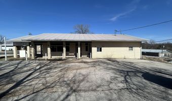 304 S Market St, Alton, MO 65606