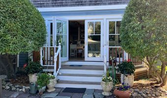 204 CORAL St, Beach Haven, NJ 08008