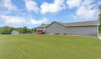 8244 SW Indian Hills Rd, Auburn, KS 66402