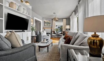 302 E MISSION Rd, Allouez, WI 54301