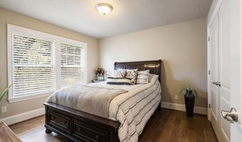 16909 SW MARCILE Ln, Beaverton, OR 97007