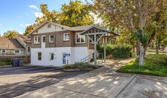 1049 Siskiyou Blvd, Ashland, OR 97520