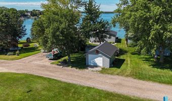 10 S Oakwood Shoreline Dr, Bruce, SD 57220