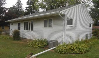 311 W Sycamore St, Abbotsford, WI 54405