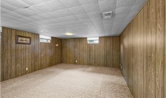 3945 8th Ave NW, Anoka, MN 55303