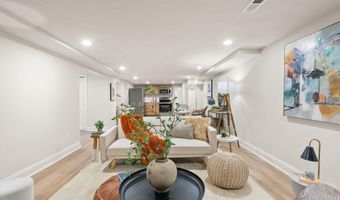4006 N GLEBE Rd, Arlington, VA 22207