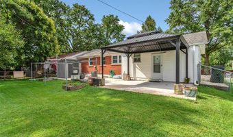 4359 Mohegan Dr, Affton, MO 63123