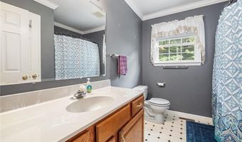 15 Oriole Ln, Alsace, PA 19606