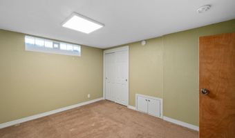3923 MCCOMB Ave, Cheyenne, WY 82001
