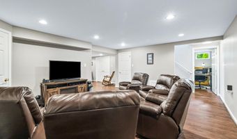 5715 DOUBS Rd, Adamstown, MD 21710