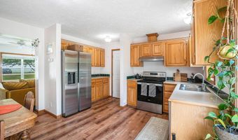 6590 6596 Admirals Pt, Alanson, MI 49706