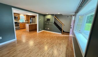 19 Deerwood Dr B, Amherst, NH 03031
