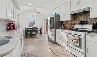 25 Livingston Ave, Avenel, NJ 07001