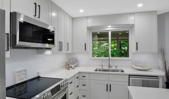 1941 SEMINOLE Rd, Atlantic Beach, FL 32233