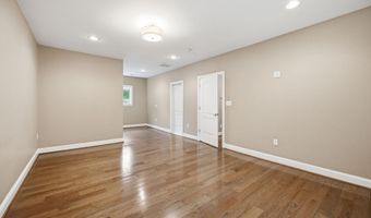 8474 ARARAT Ct, Annandale, VA 22003