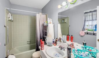 2530 Old Bay Rd, Biloxi, MS 39531