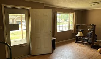906 W Louisiana St, Beebe, AR 72012