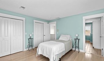 2 Beach Plum Lane U E, Bourne, MA 02532