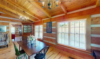 8 Abby Ln, Barboursville, WV 25504