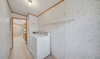 704 Hidden River Dr, Adrian, MI 49221