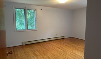 150 Jeffrey Dr, Amherst, NY 14228