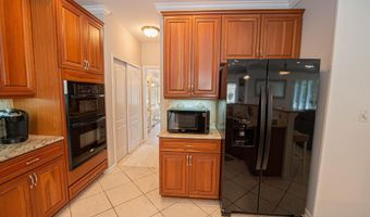 12133 LANDINGS Blvd, Berlin, MD 21811