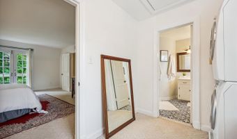7600 CHARLESTON Dr, Bethesda, MD 20817