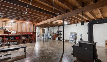 357 CRESTVIEW MOUNTAIN Rd, Augusta, WV 26704