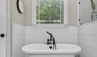 26491 Preston Place Dr, Abingdon, VA 24211