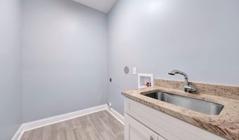 8077 ELLIS, Bartlett, TN 38133
