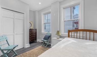 10 Braman St 1, Newport, RI 02840