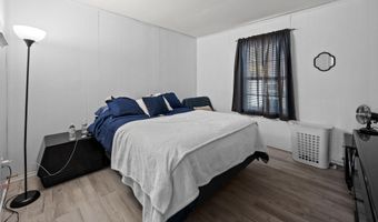 14 Georgetown Blvd, Barnegat, NJ 08005